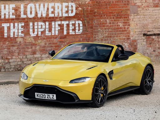 Aston Martin Vantage Roadster Puzzle gameplay